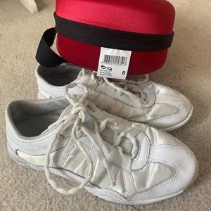 Nfinity evolution cheer sneaker 8